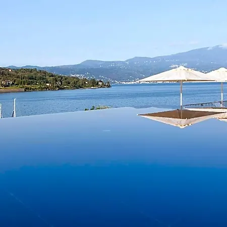 فندق De Charme Laveno فيربانيا