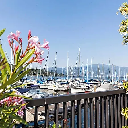 De Charme Laveno 4* فيربانيا